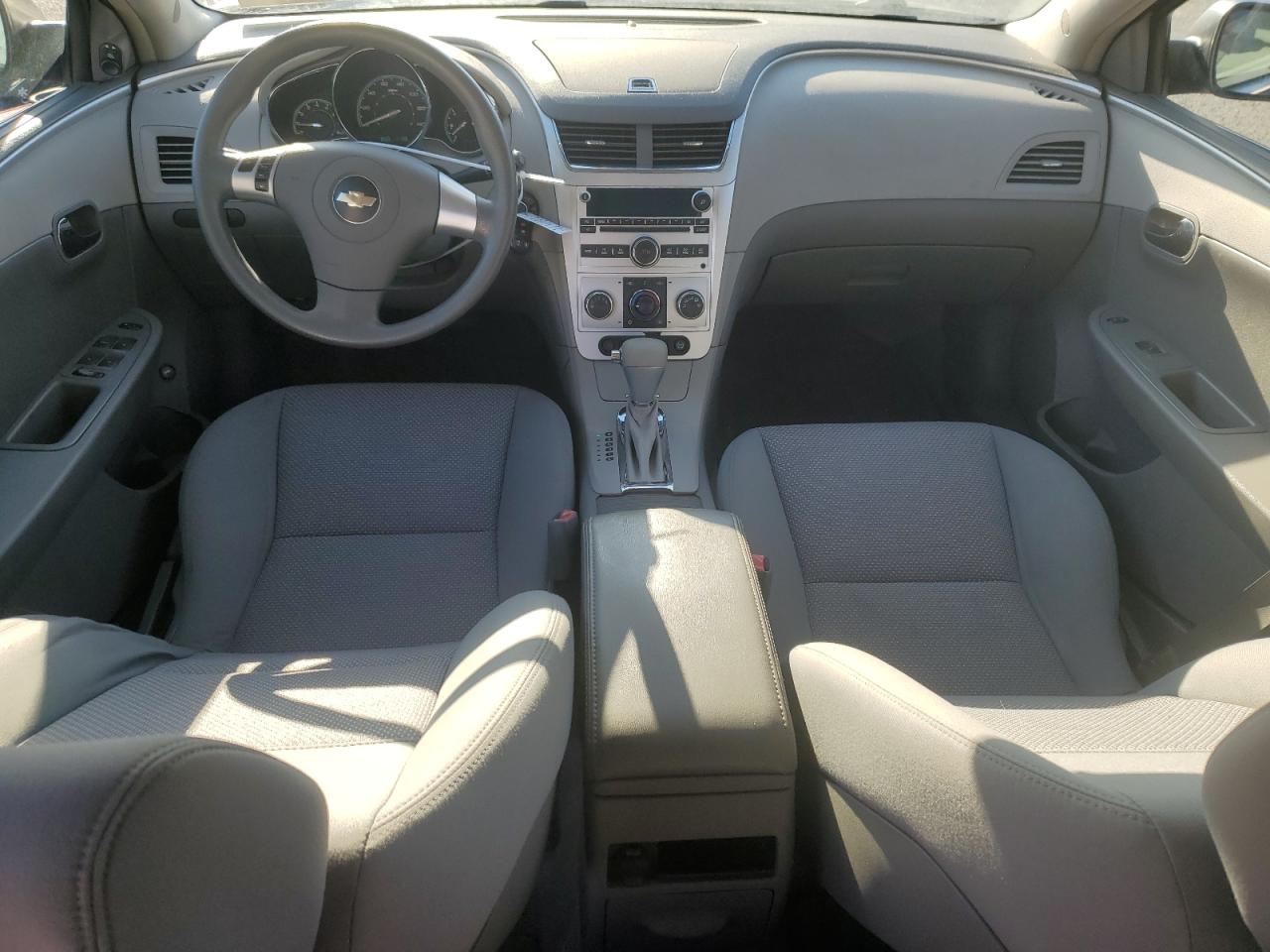 2008 Chevrolet Malibu - Image 8