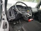 2006 Freightliner M2 106 Medium Duty zu verkaufen in Arlington, WA - Minor Dent/Scratches