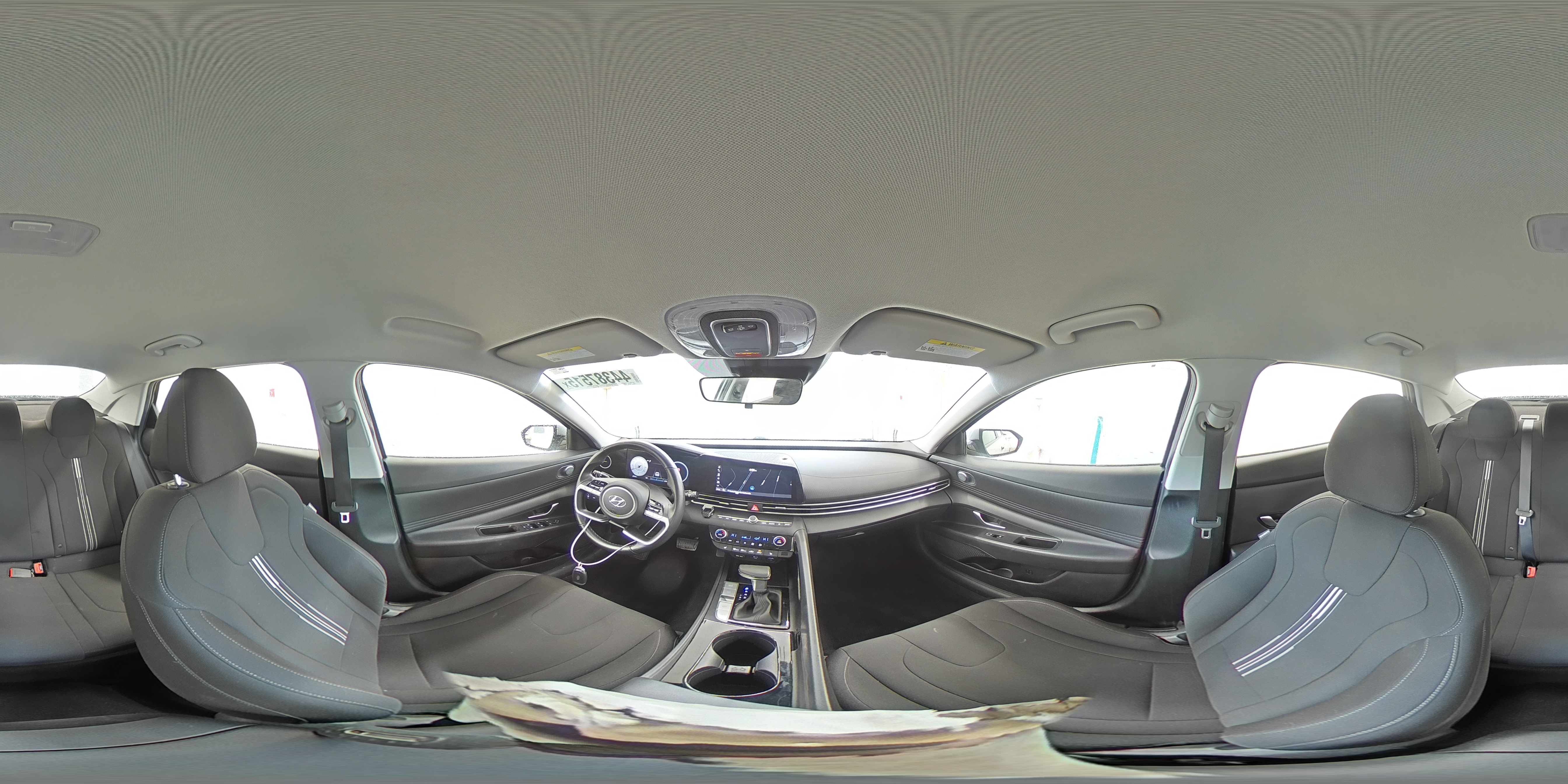 2023 Hyundai Elantra - Image 15