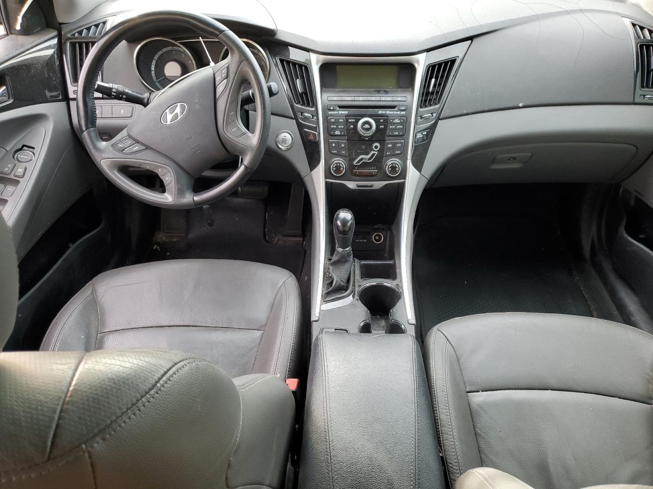 2011 Hyundai Sonata - Image 8