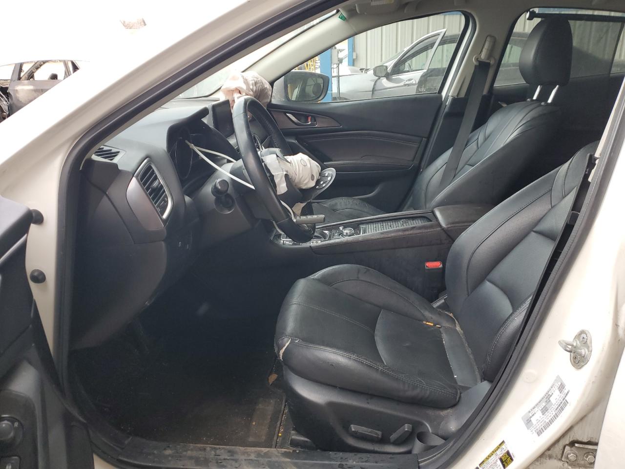 2017 Mazda 3 - Image 7