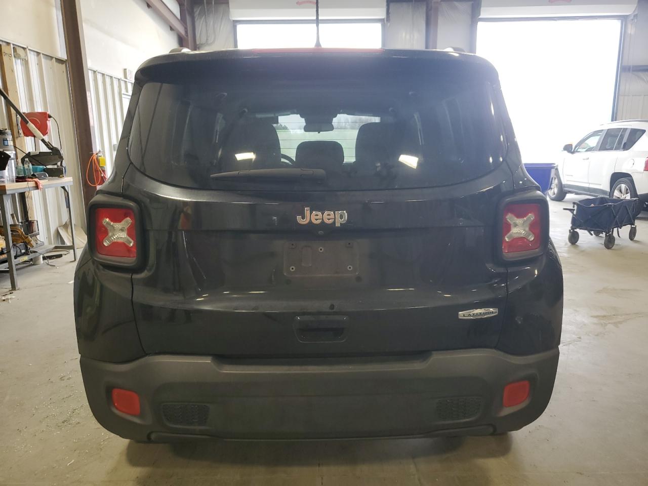 2018 Jeep Renegade - Image 6