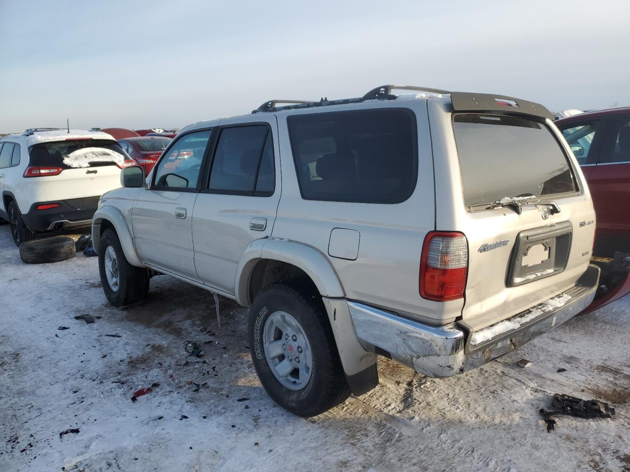 2000 Toyota 4Runner - Image 2