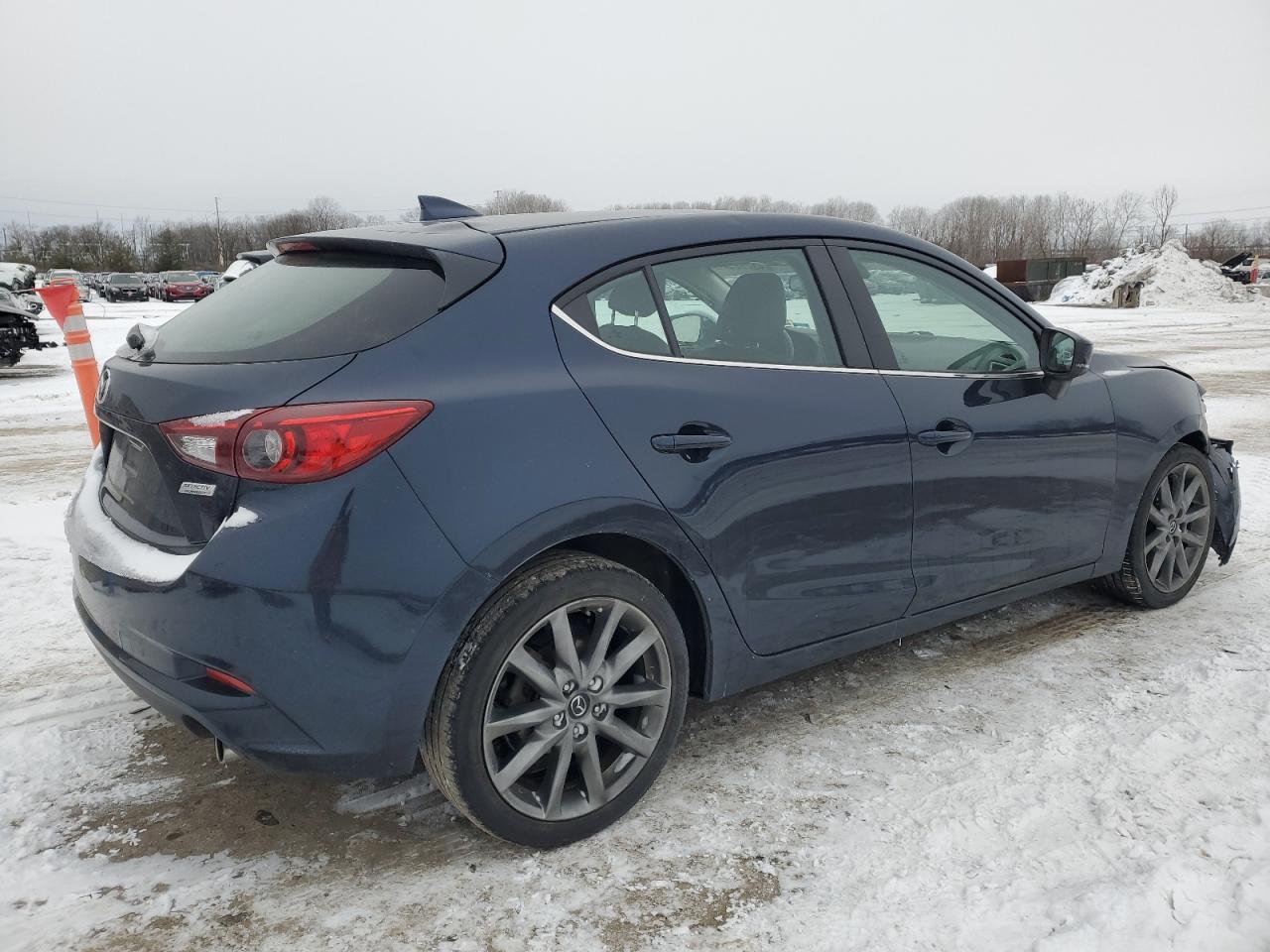 2018 Mazda 3 - Image 3