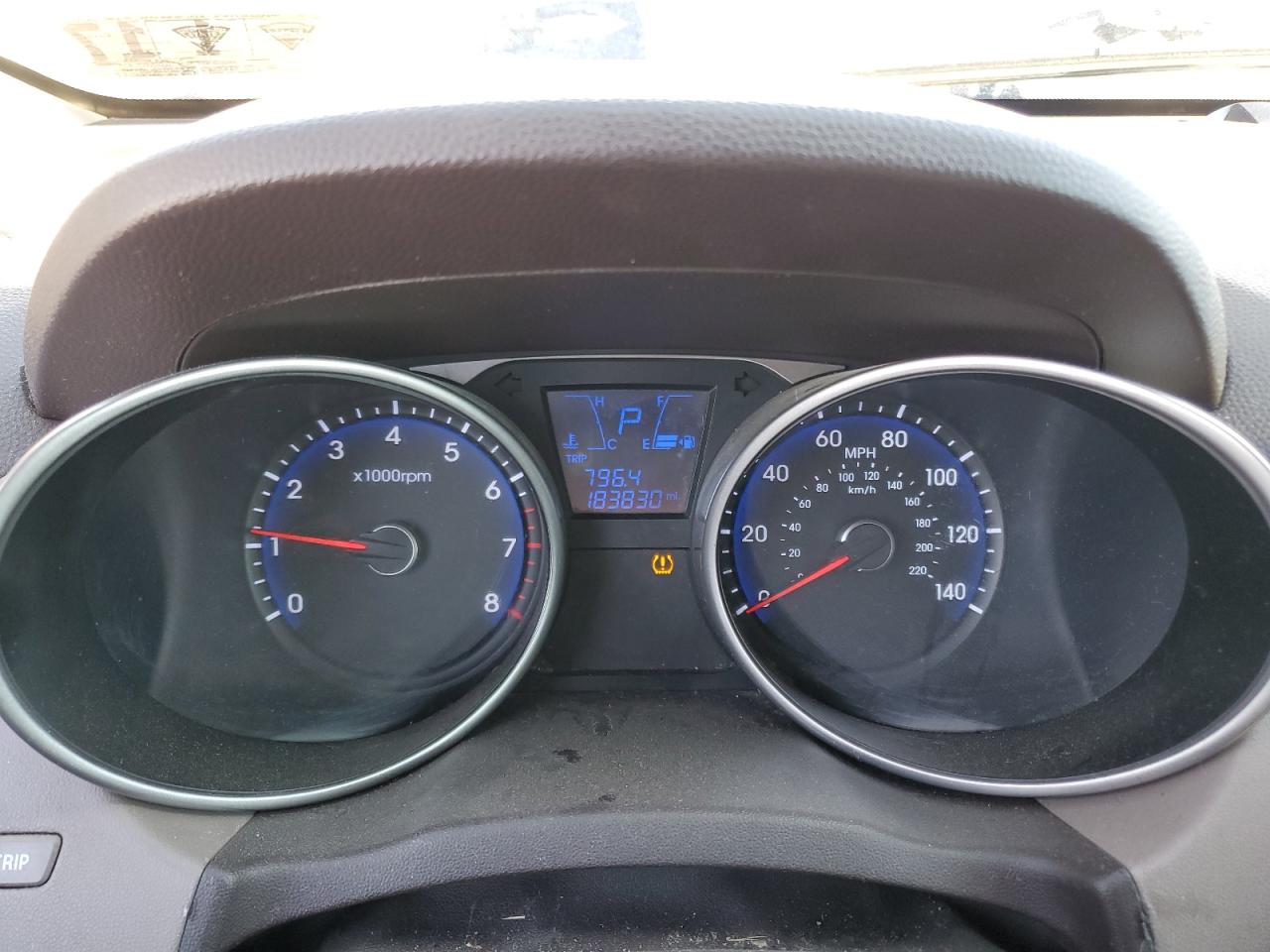 2010 Hyundai Tucson - Image 9