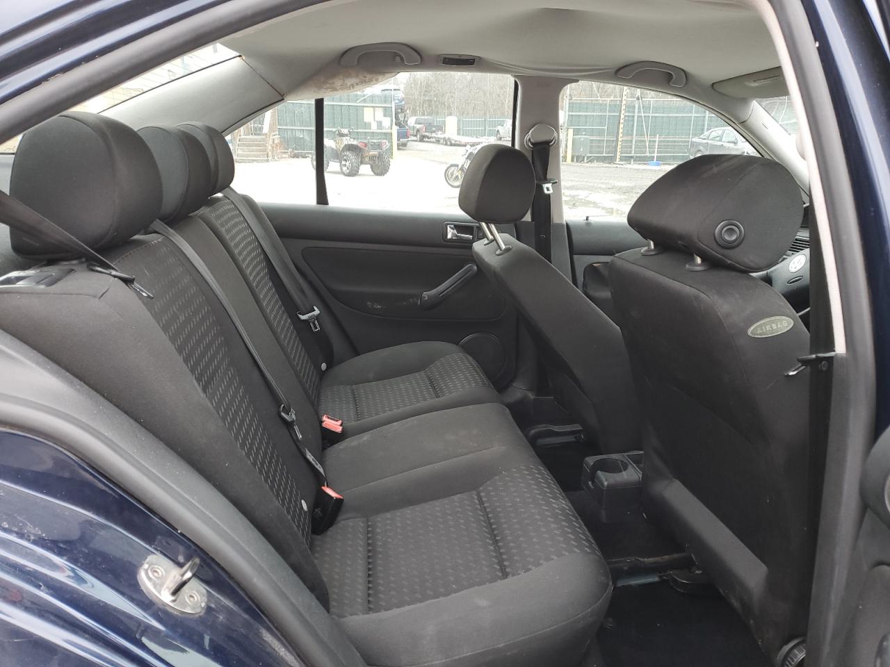 2004 Volkswagen Jetta - Image 10