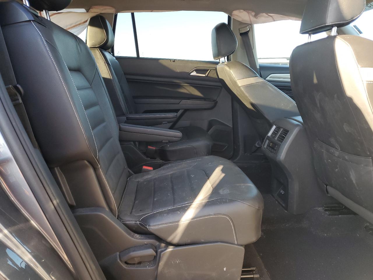 2021 Volkswagen Atlas - Image 12