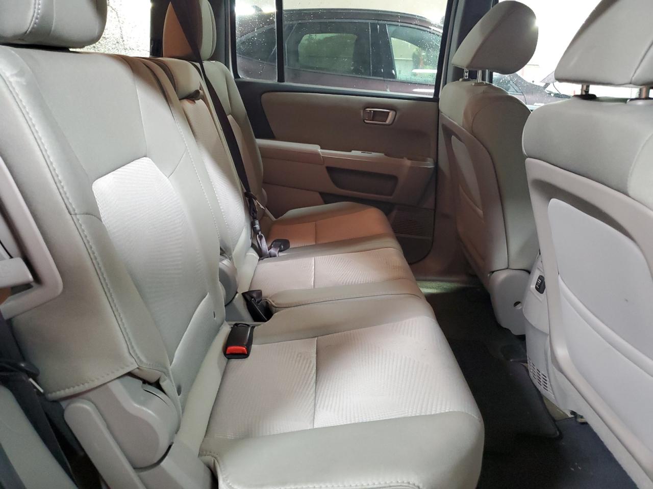 2014 Honda Pilot - Image 10