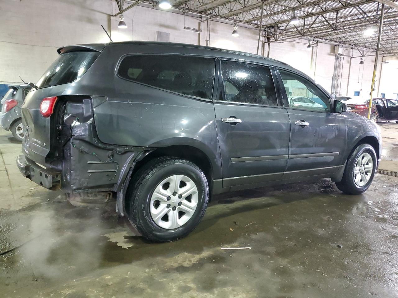 2011 Chevrolet Traverse - Image 3