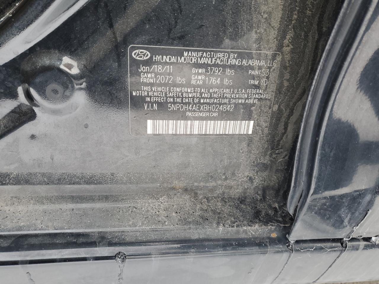 2011 Hyundai Elantra - Image 12