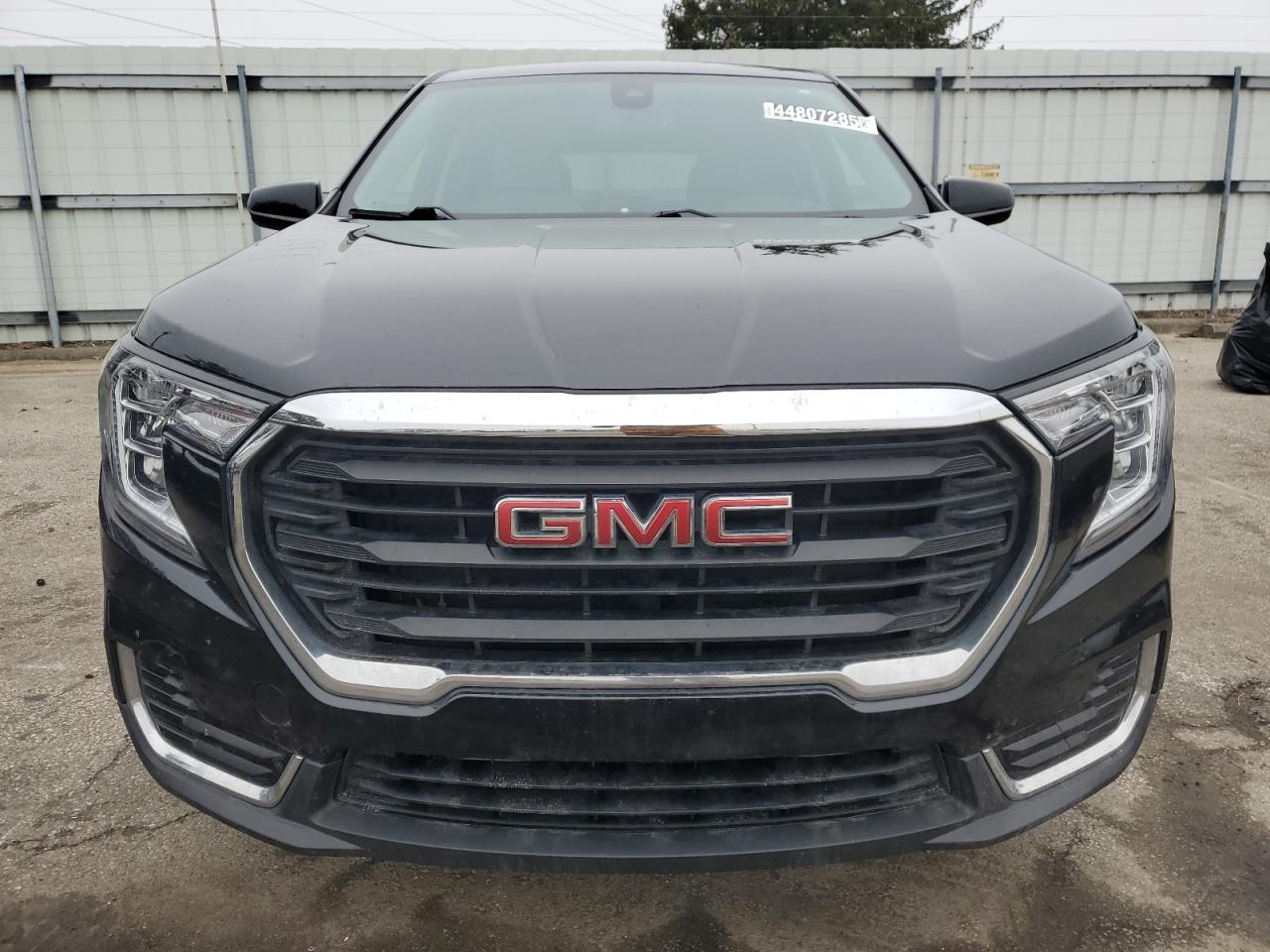 2022 GMC Terrain - Image 5