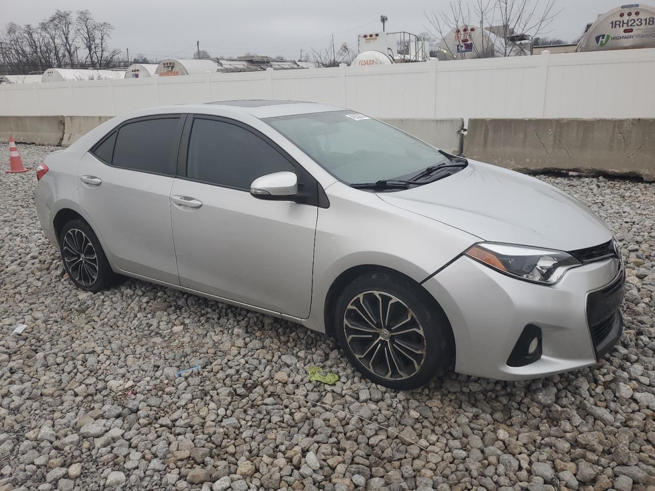 2015 Toyota Corolla - Image 4