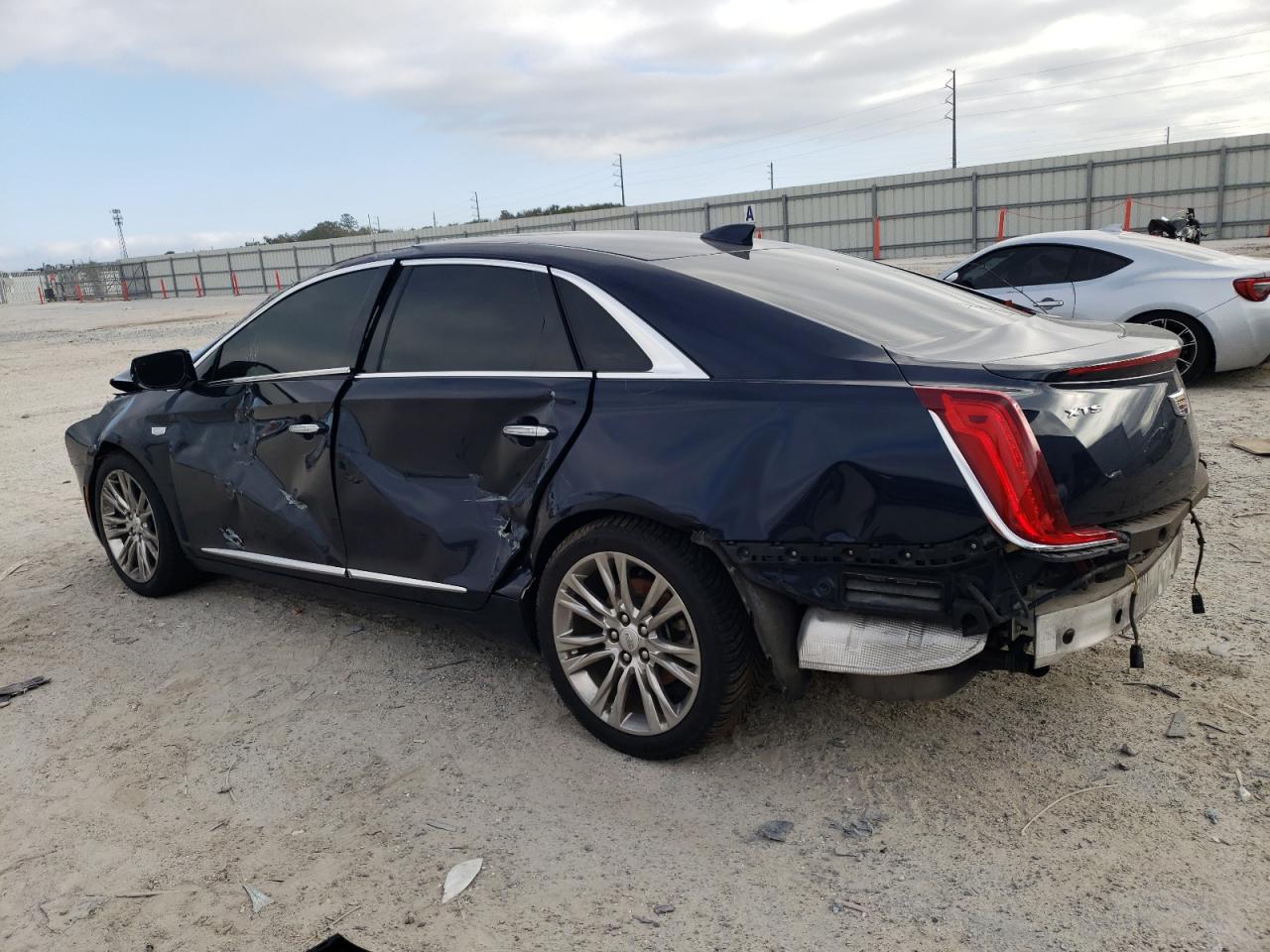 2018 Cadillac XTS - Image 2