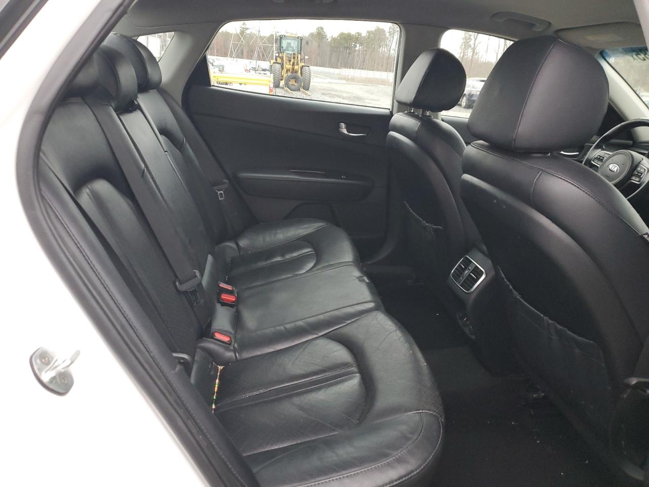 2016 Kia Optima - Image 10
