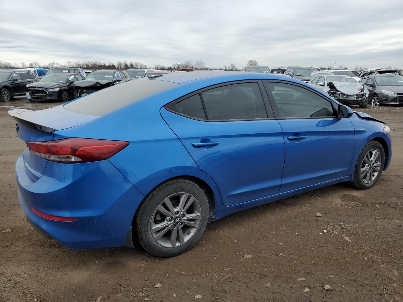 2018 Hyundai Elantra - Image 3