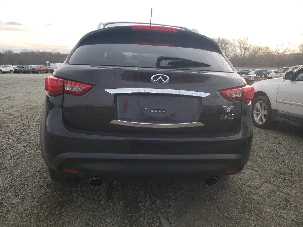 2011 Infiniti FX - Image 6