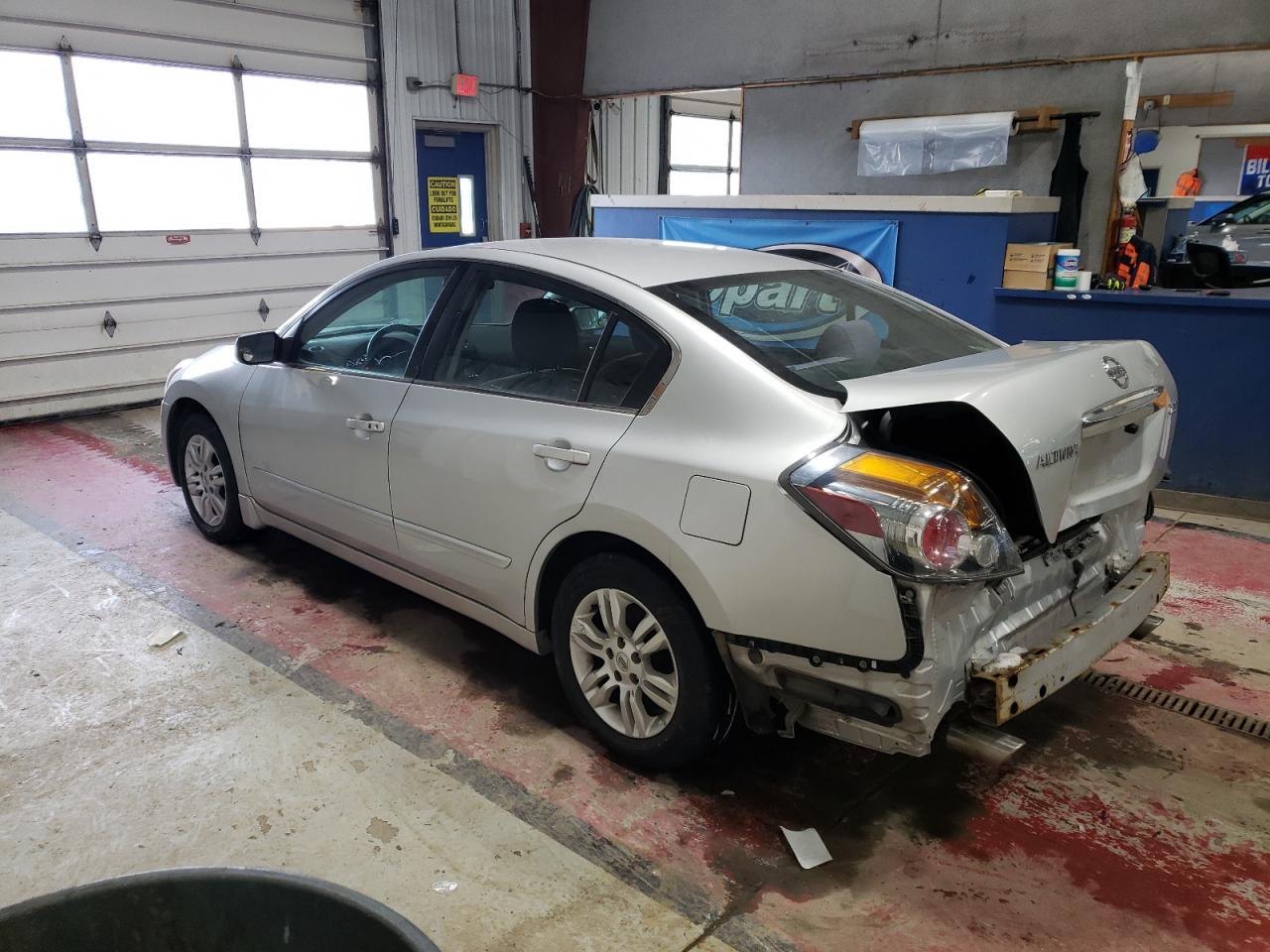 2012 Nissan Altima - Image 2