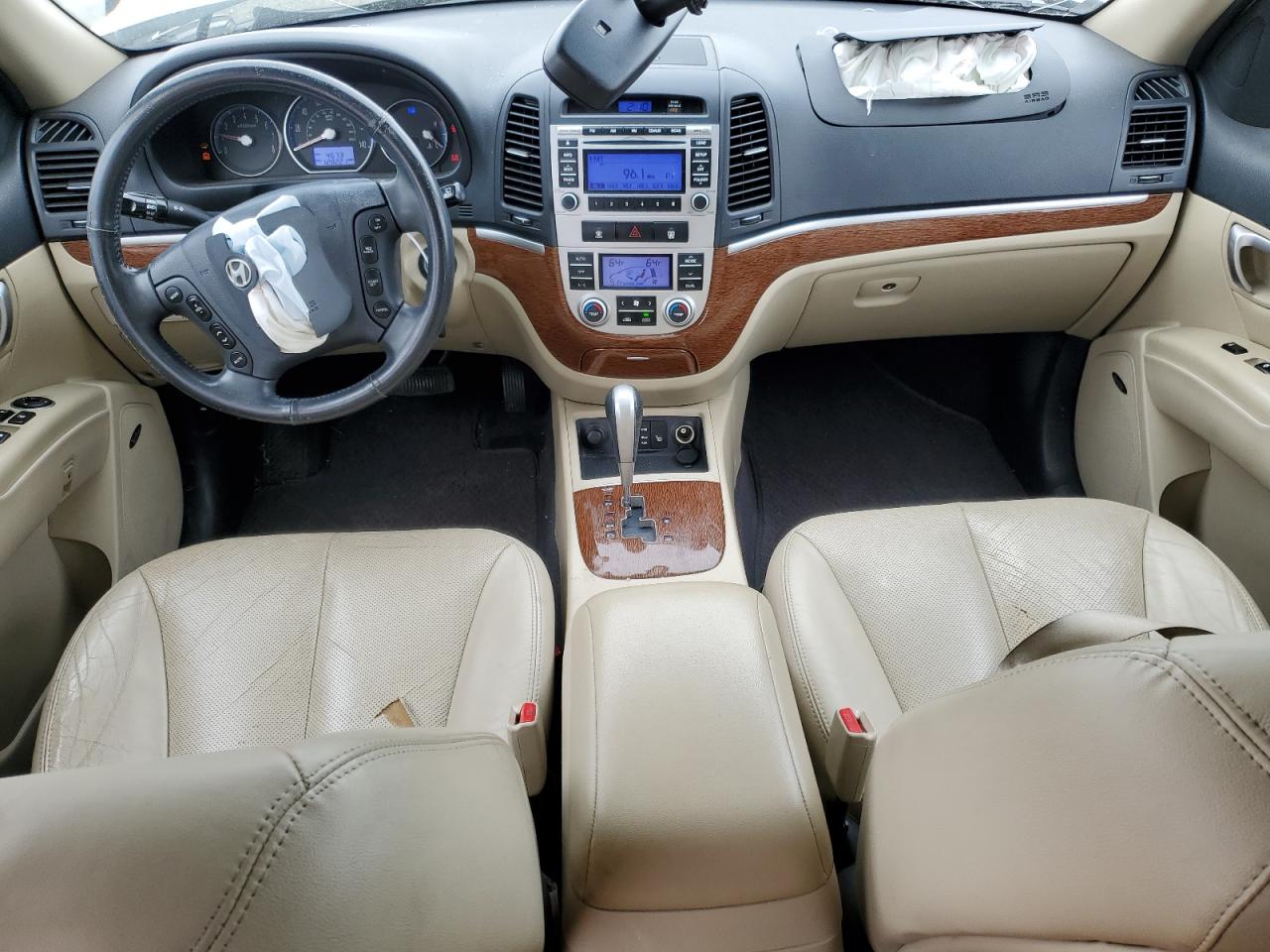 2009 Hyundai Santa Fe - Image 8