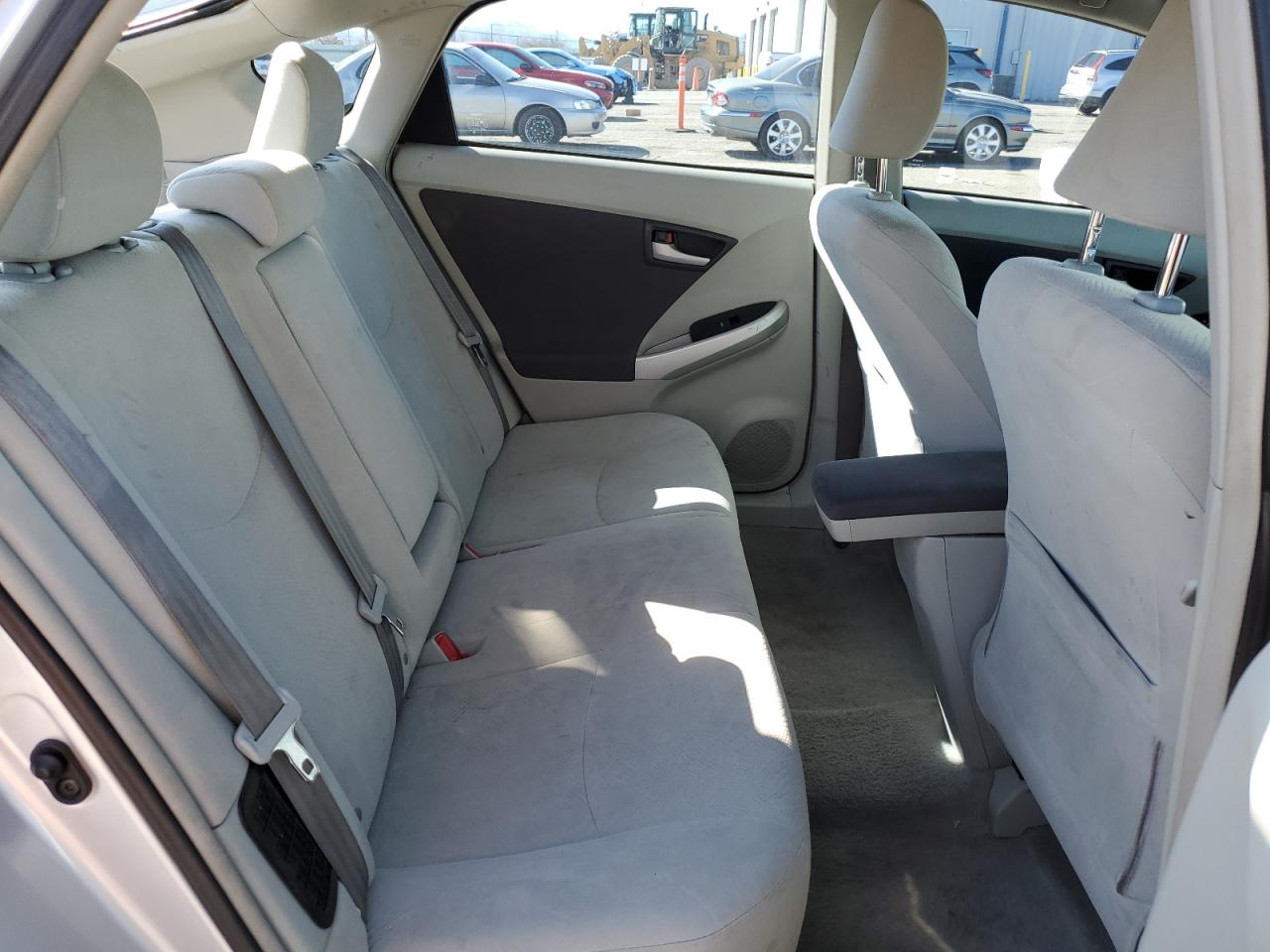 2011 Toyota Prius - Image 10
