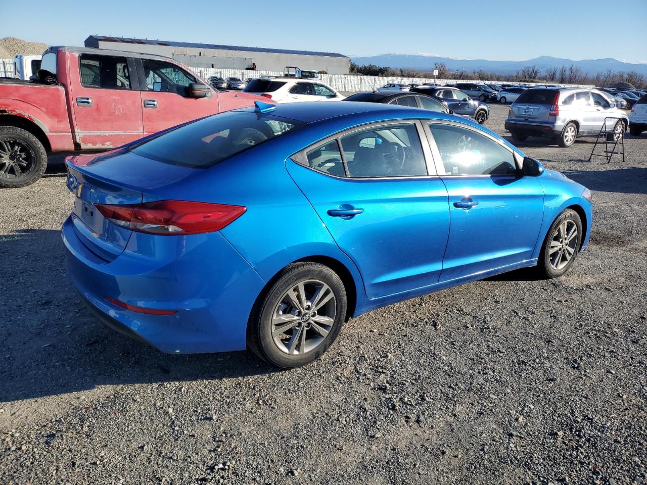 2018 Hyundai Elantra - Image 3