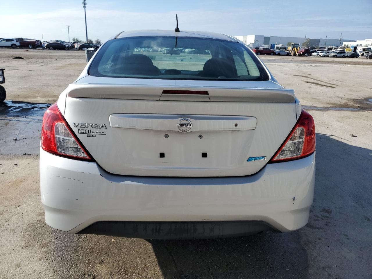 2015 Nissan Versa - Image 6