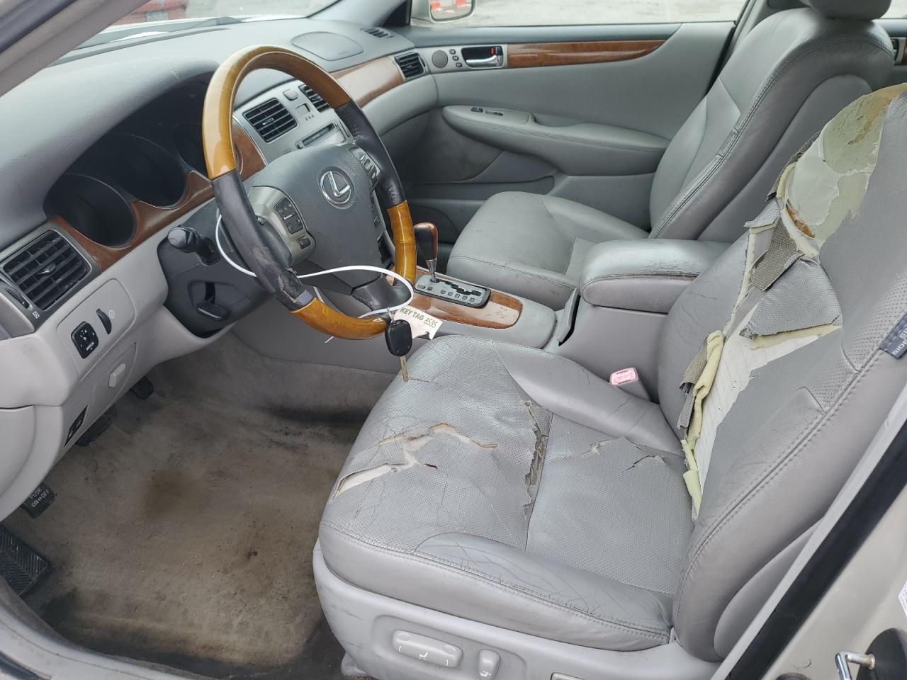 2005 Lexus ES - Image 7