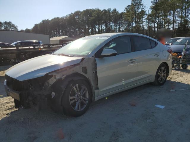  HYUNDAI ELANTRA 2018 Srebrny