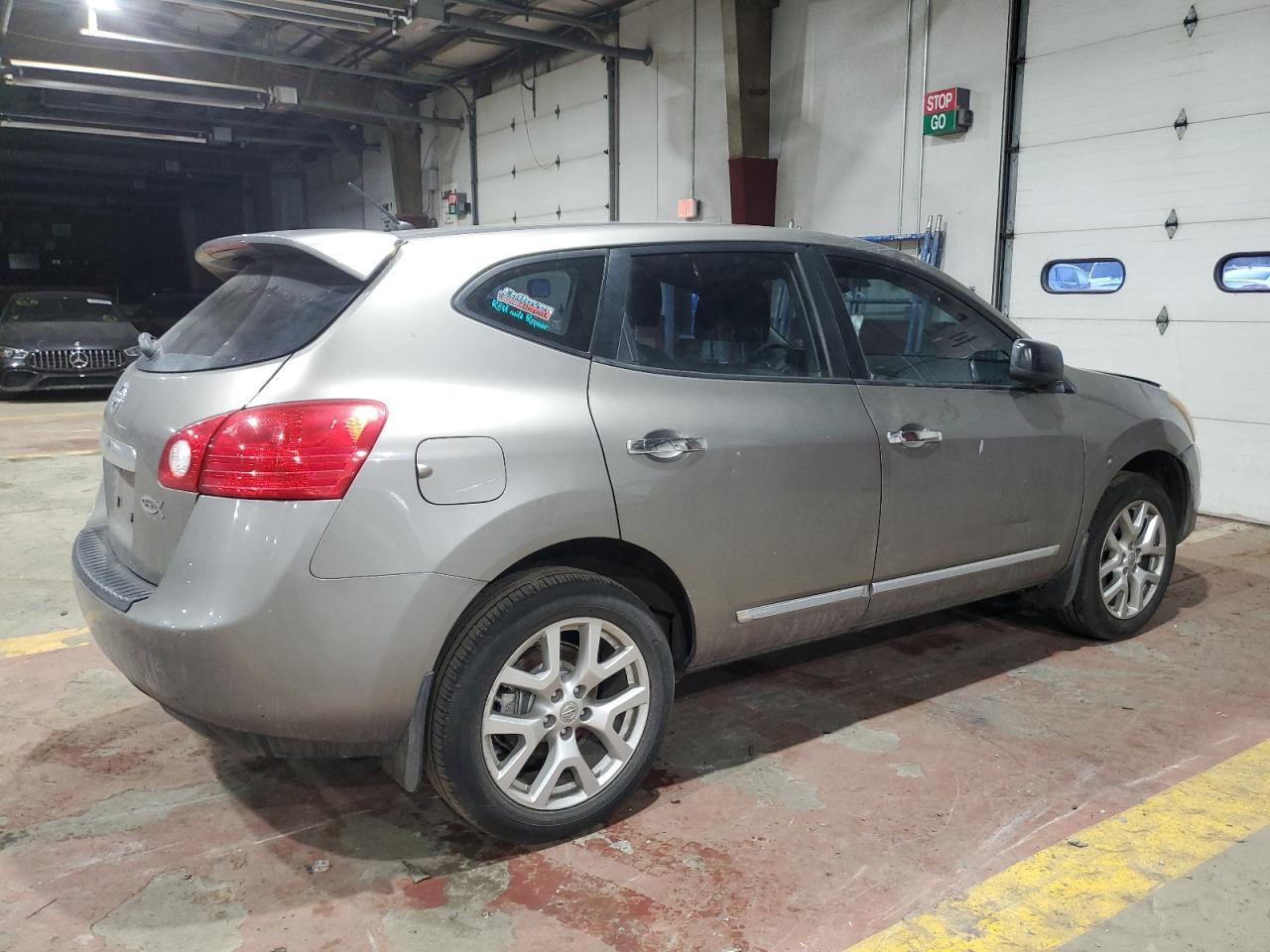 2012 Nissan Rogue - Image 3
