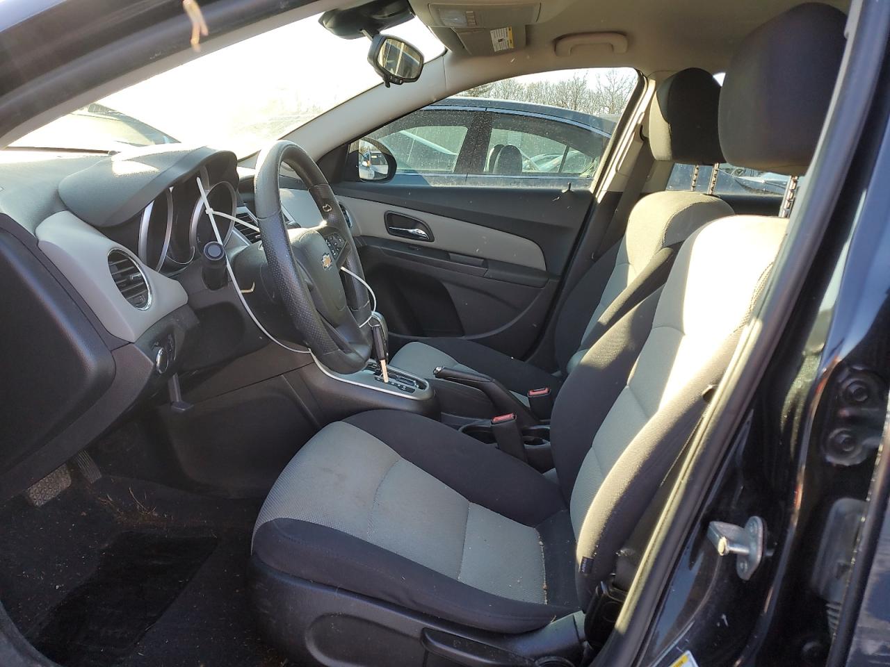 2014 Chevrolet Cruze - Image 7