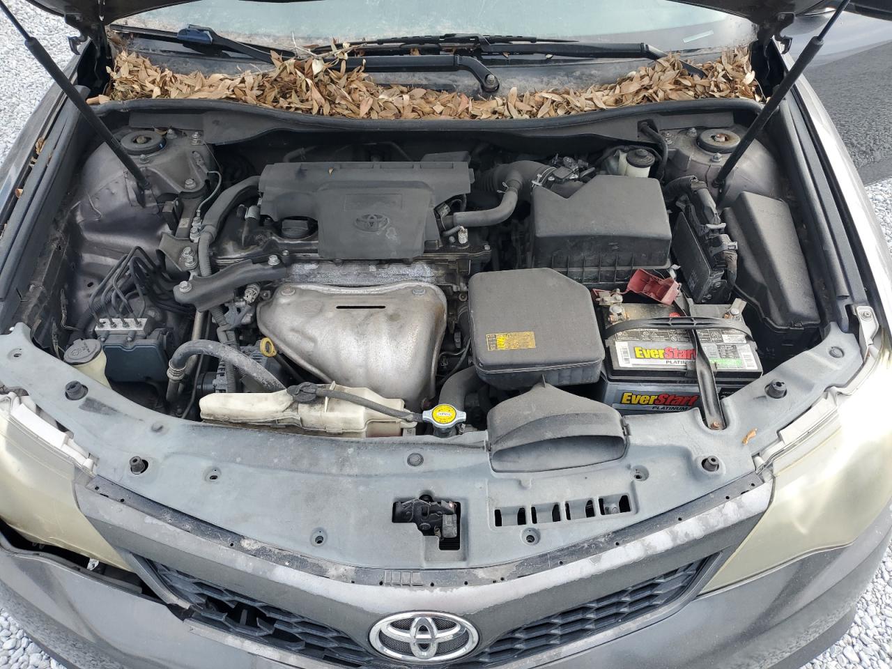 2014 Toyota Camry - Image 11
