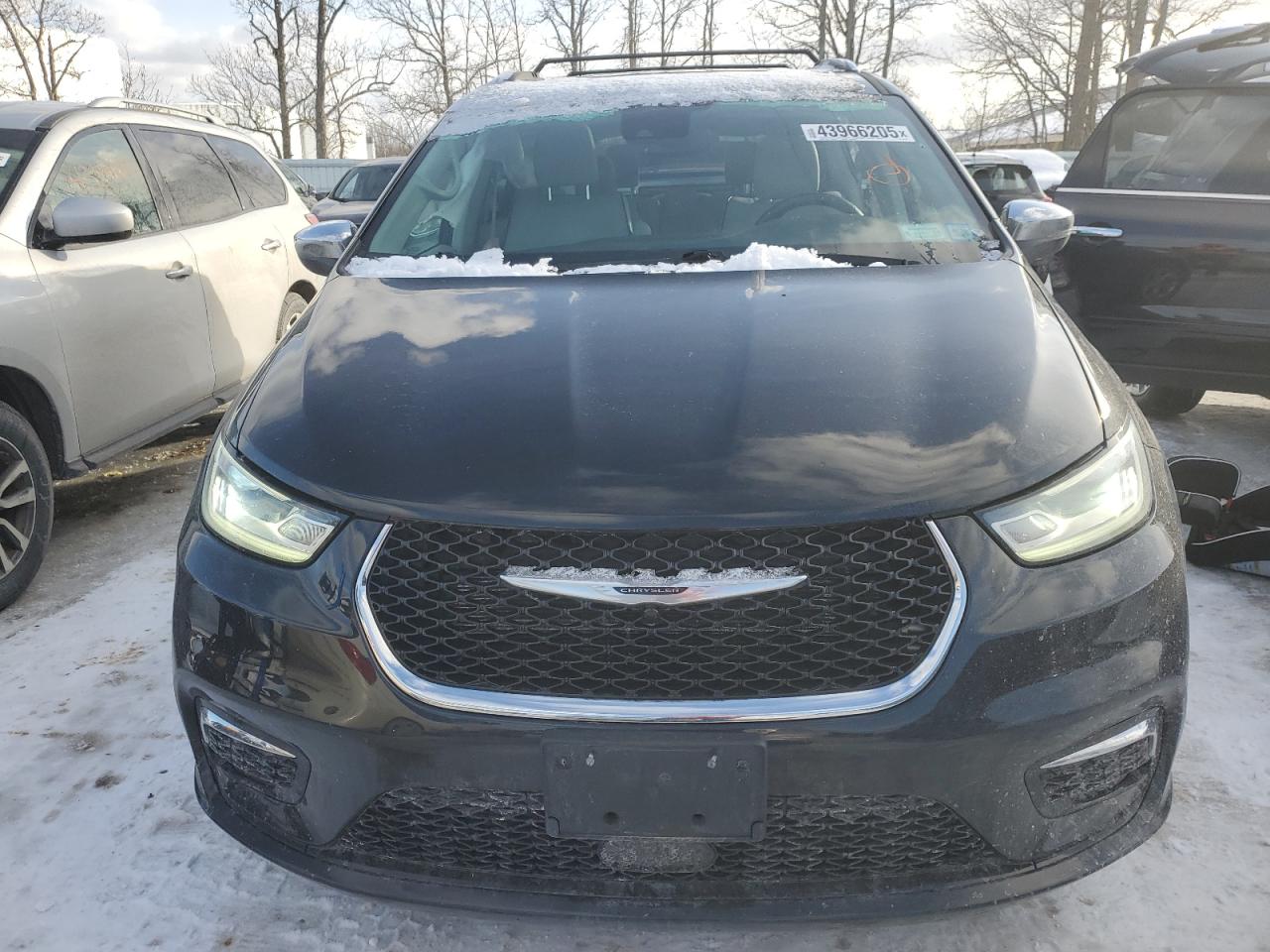 2021 Chrysler Pacifica - Image 5