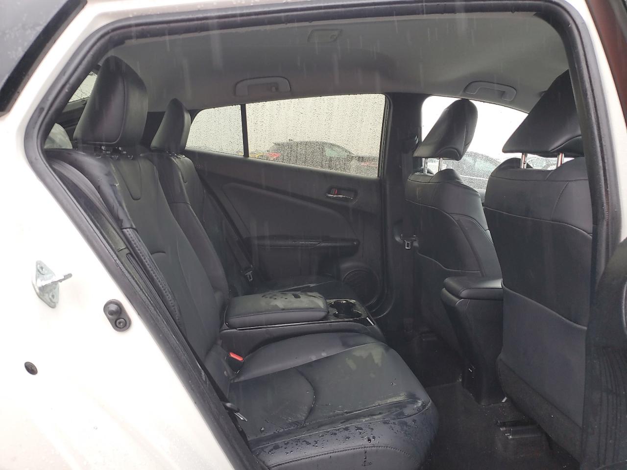 2019 Toyota Prius - Image 10