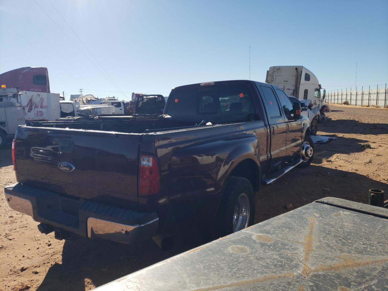 2010 Ford F350 - Image 3