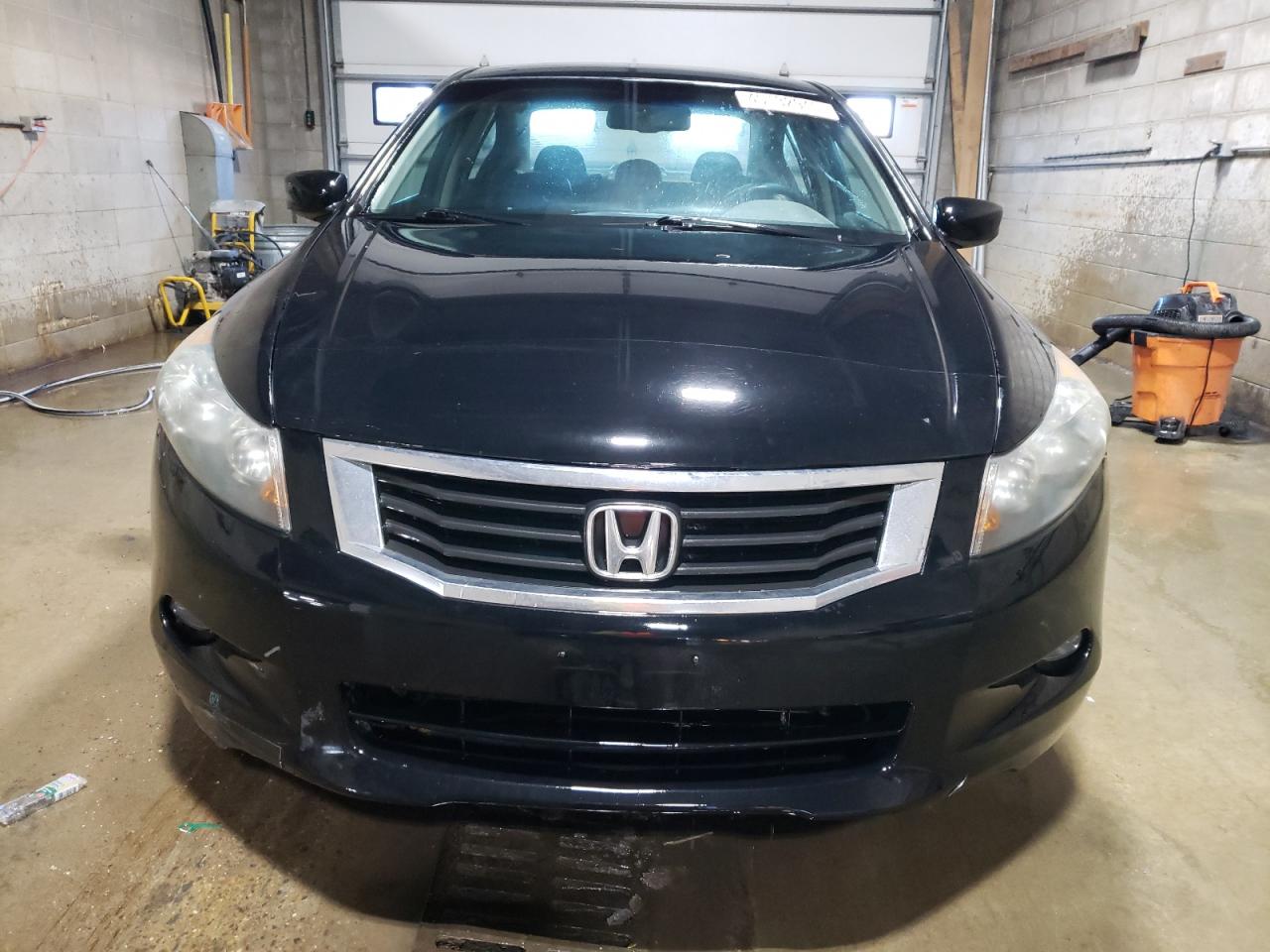 2009 Honda Accord - Image 5