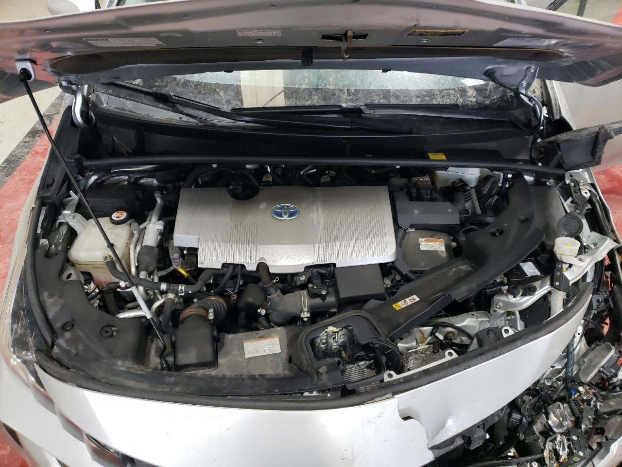 2017 Toyota Prius - Image 11