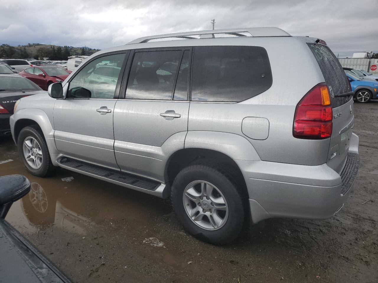 2007 Lexus GX - Image 2