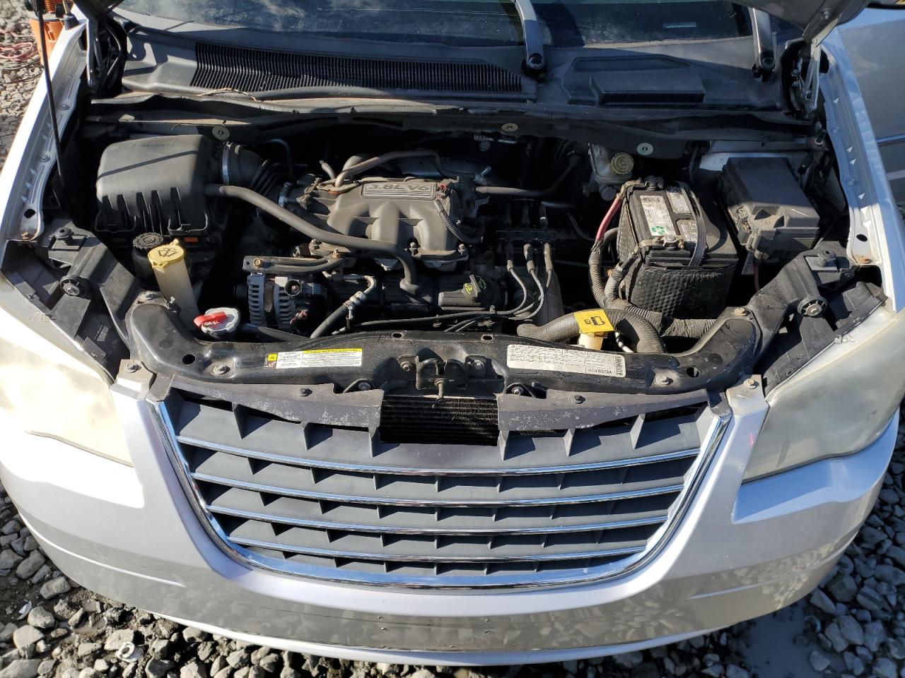 2009 Chrysler Town & Country - Image 12