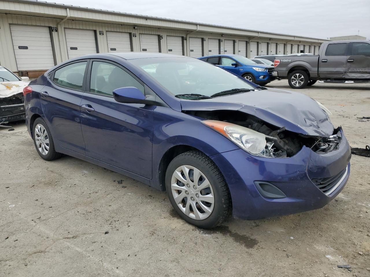 2012 Hyundai Elantra - Image 4