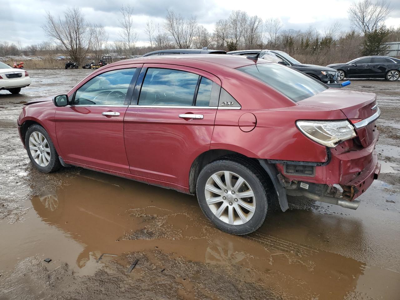 2013 Chrysler 200 - Image 2