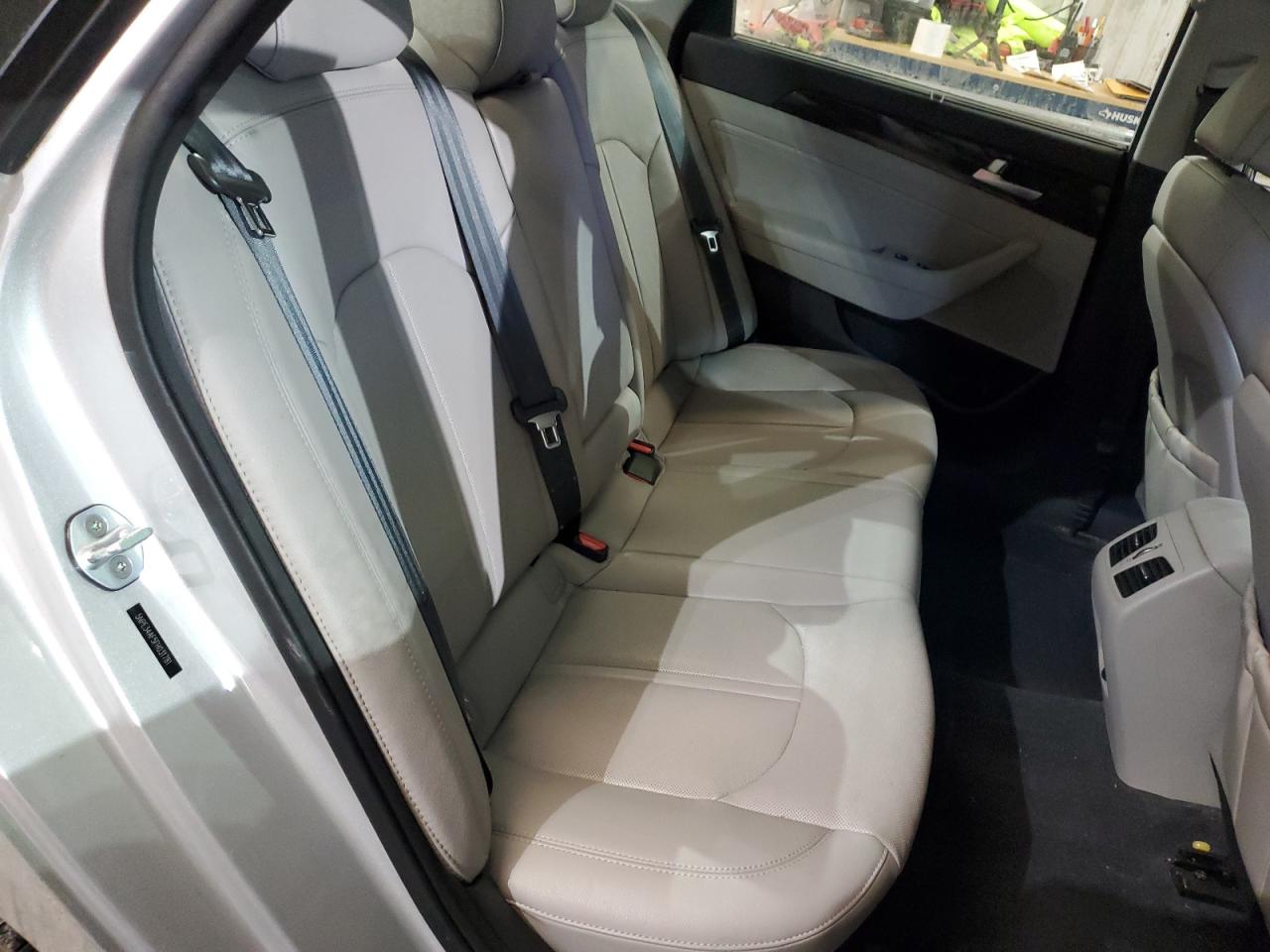 2015 Hyundai Sonata - Image 10