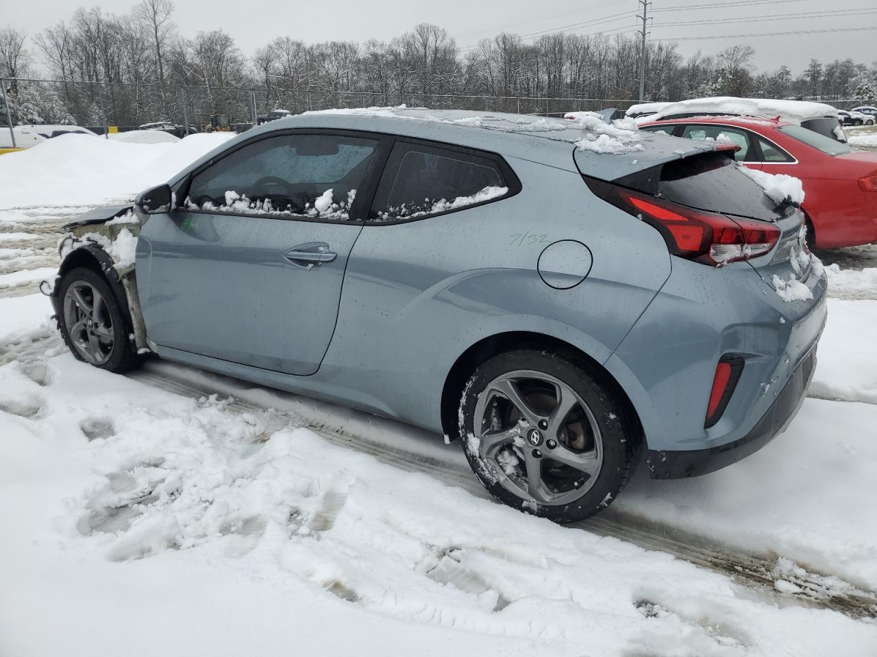 2020 Hyundai Veloster - Image 2