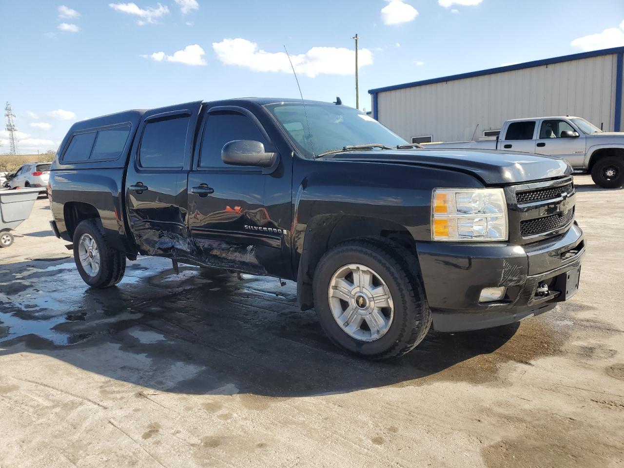 2009 Chevrolet Silverado - Image 4