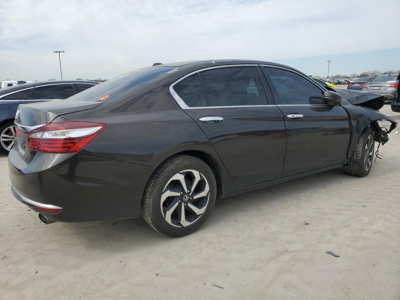 2017 Honda Accord - Image 3