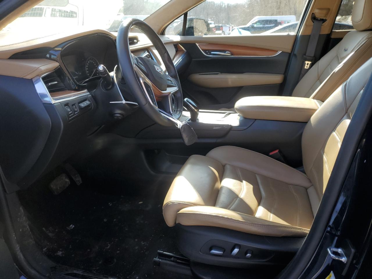 2017 Cadillac XT5 - Image 7