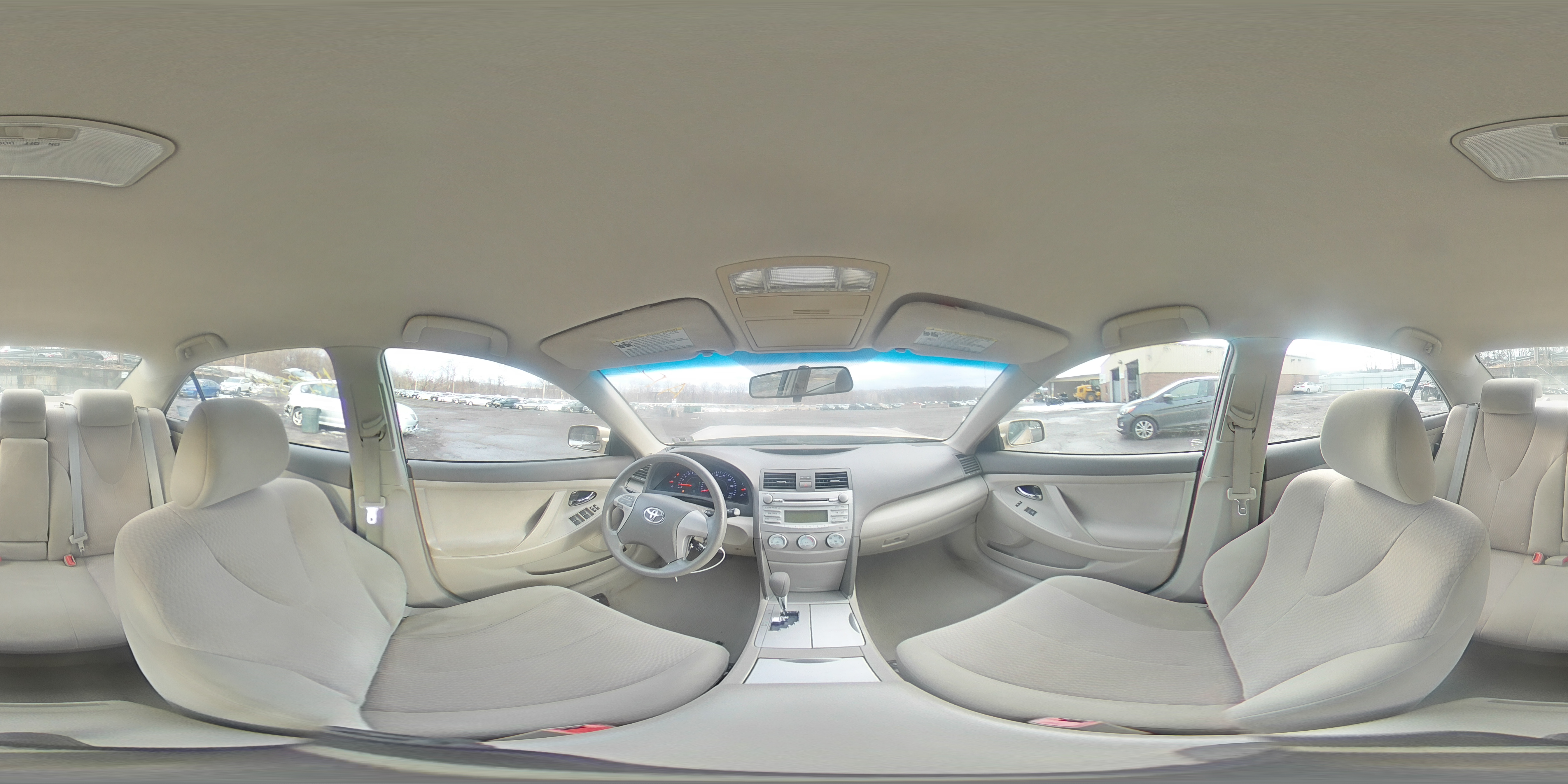 2011 Toyota Camry - Image 13