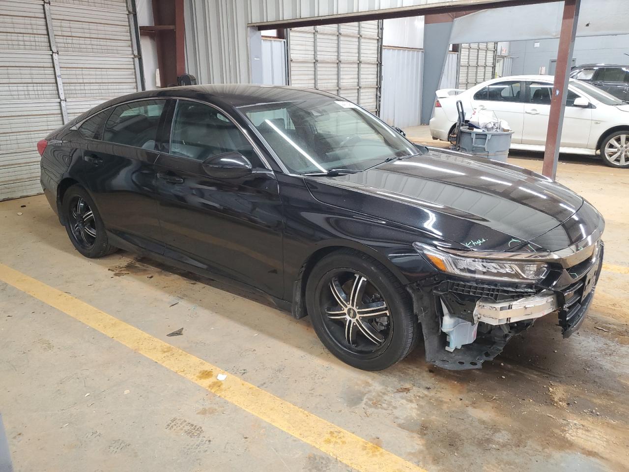 2018 Honda Accord - Image 4