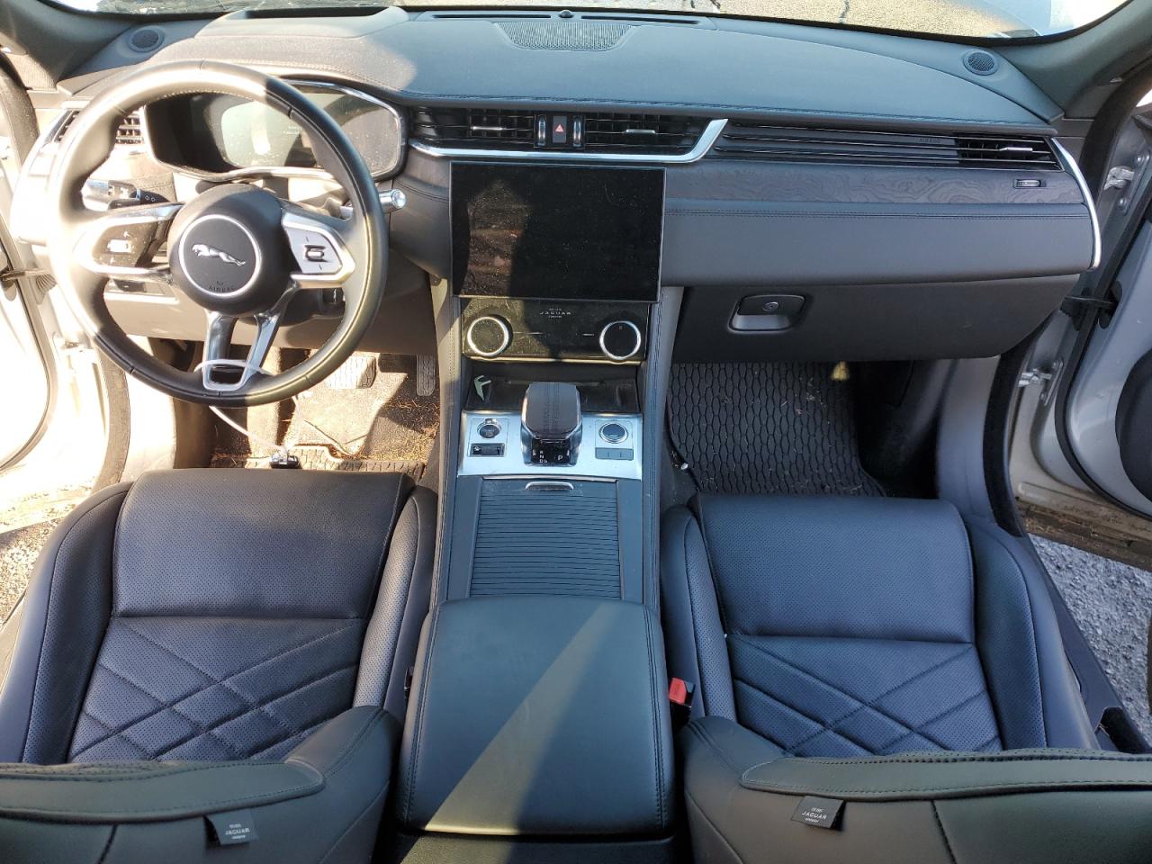 2021 Jaguar F-Pace - Image 8