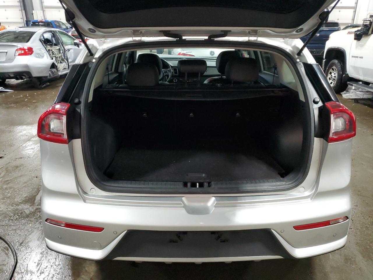 2017 Kia Niro - Image 6