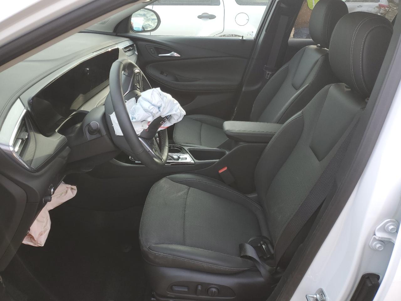 2025 Buick Encore - Image 7