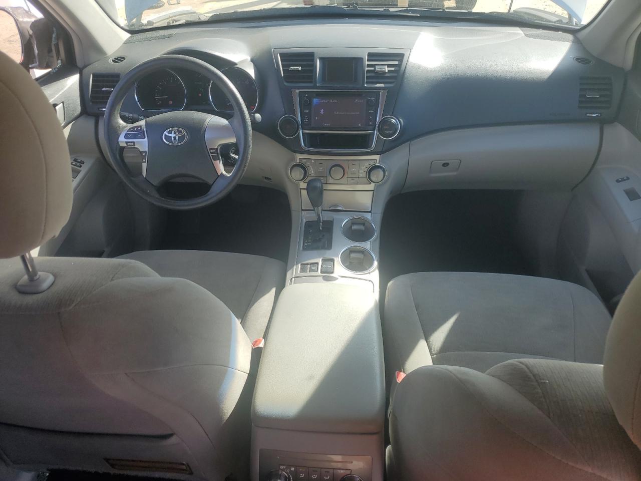 2013 Toyota Highlander - Image 8